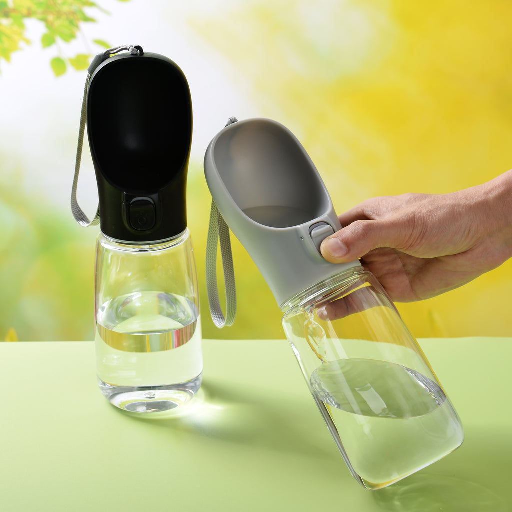Leak-Proof Portable Dog Water Dispenser for Walking and Travel - Keep Your Pet Hydrated On-The-Go