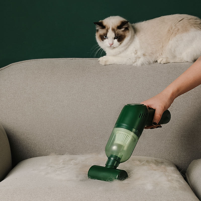 Pet Hair Suction Device – Easy Dog Grooming Tool
